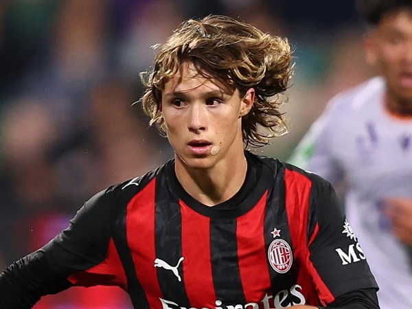 Sebelum Dipinjamkan ke Spezia, Milan ikat Christian Comotto Hingga 2028